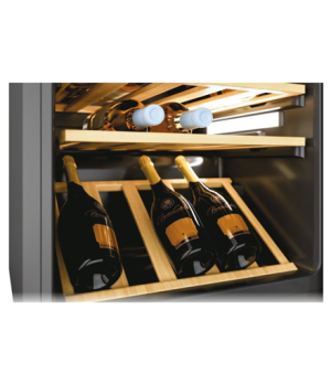 Candy | Wine Cooler | CWC 200 EELW/NF | Energy efficiency class G | Free standing | Bottles capacity 81 | Black