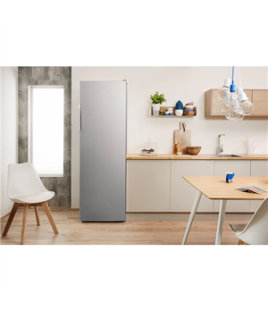 INDESIT | Refrigerator | SI6 2 S | Energy efficiency class E | Free standing | Larder | Height 167 cm | Fridge net capacity 323 