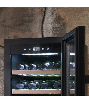 Caso | Smart Wine Cooler | WineExclusive 38 | Energy efficiency class G | Free standing | Bottles capacity 38 bottles | Cooling 