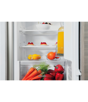 Whirlpool Refrigerator | ARG 7342 | Energy efficiency class E | Built-in | Larder | Height 122 cm | Fridge net capacity 171 L | 