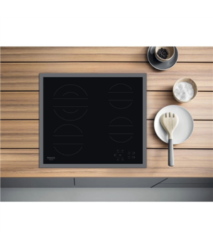 Hotpoint | HR 642 X CM | Hob | Vitroceramic | Number of burners/cooking zones 4 | Touch | Timer | Black