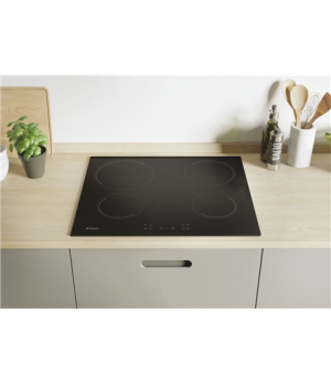 Candy | Hob | CH64CCB | Vitroceramic | Number of burners/cooking zones 4 | Touch | Black