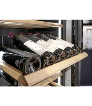 Caso | Wine Cooler | WineDeluxe WD 41 | Energy efficiency class F | Built-in | Bottles capacity 41 | Black