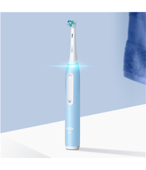 Oral-B | Electric Toothbrush | iO3 Series | Rechargeable | For adults | Number of brush heads included 1 | Number of teeth brush