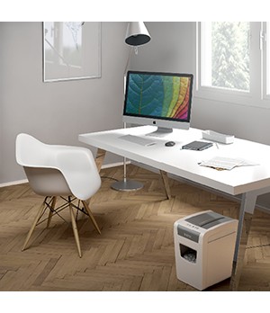 Dokumentų naikiklis LEITZ IQ Slim Home Office, P4, 23L, 4x28mm, 10 lapų